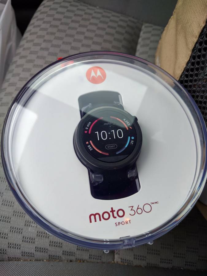 For sale Moto 360 Sport (Gen 2, Android Wear 2.0) - brand new in package