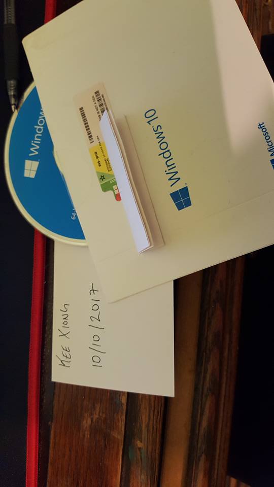 For sale OEM Windows 10 64 bit (Disc and Code)