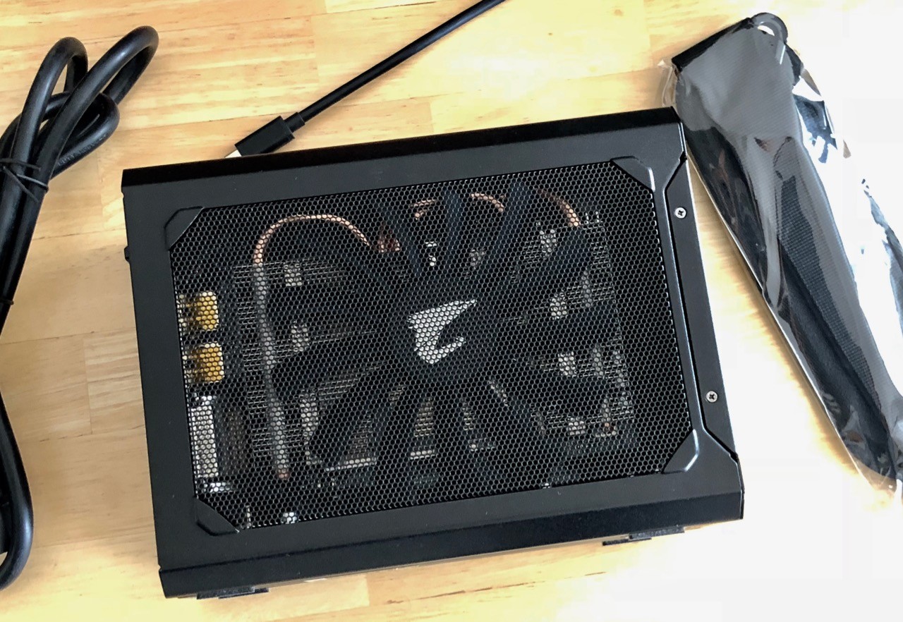 For sale Aorus Gaming Box 1080 (Original packaging, all cables and accessories)