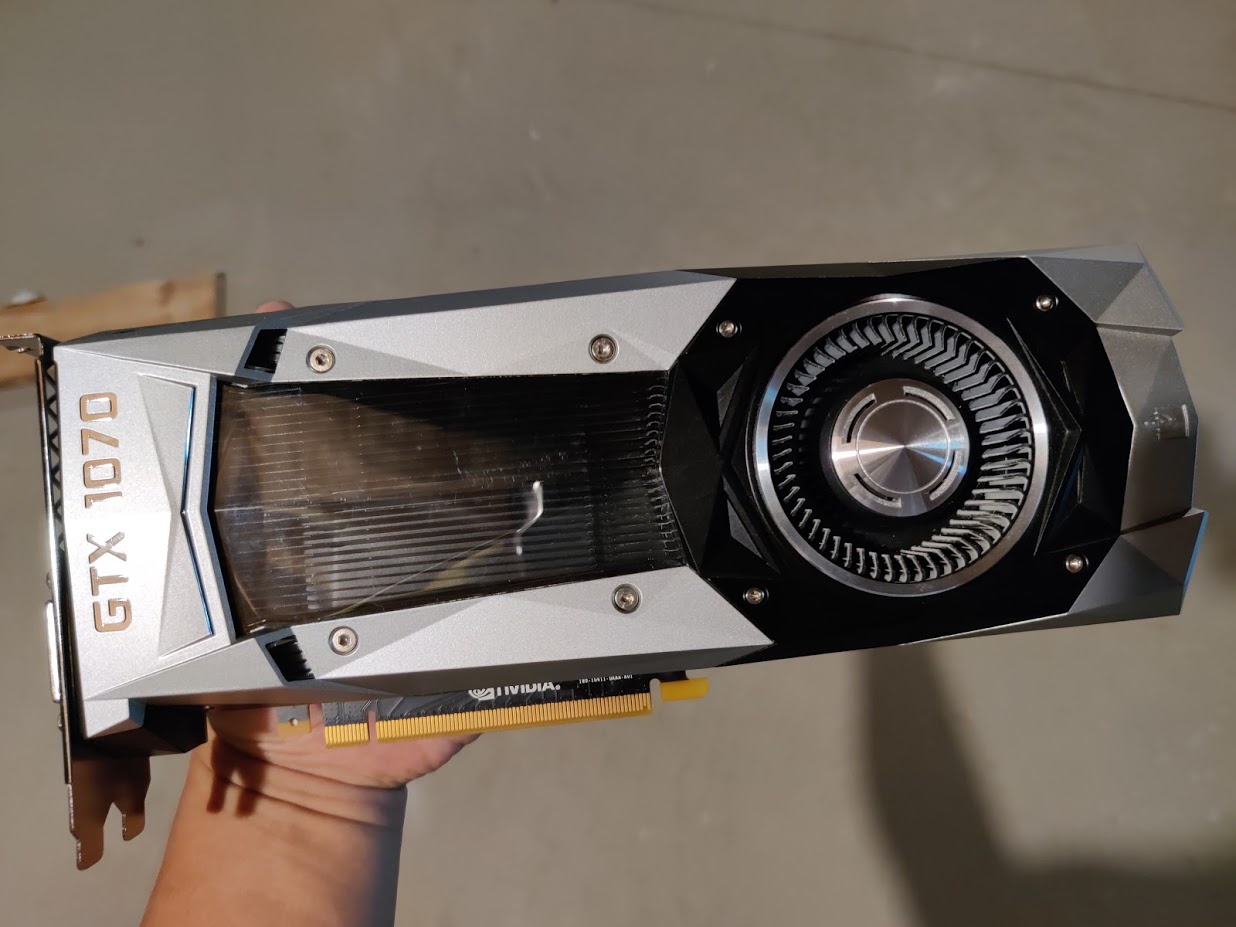 For sale gtx 1070 founders edition 8 gb video card