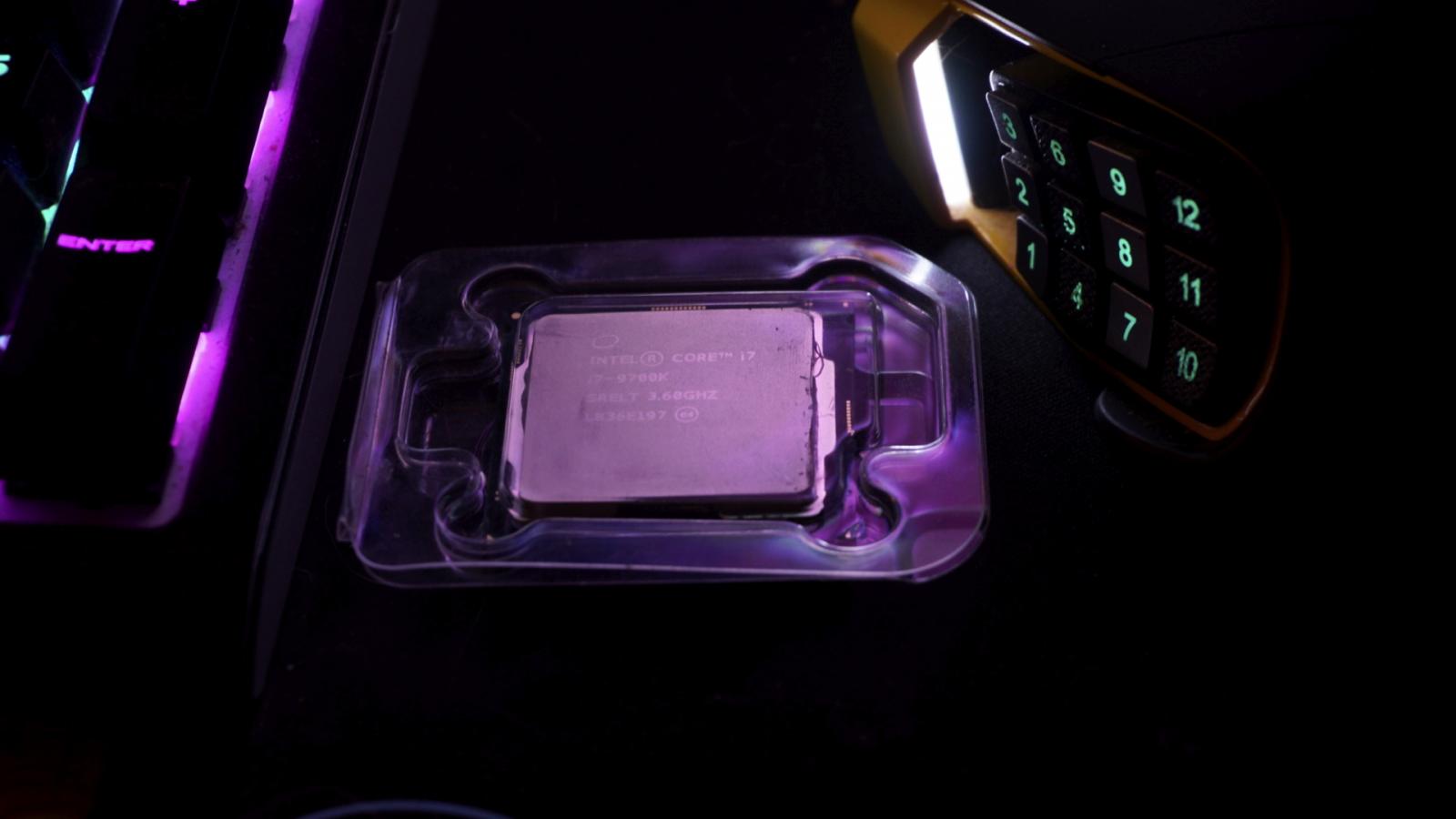 For sale Intel i7-9700k
