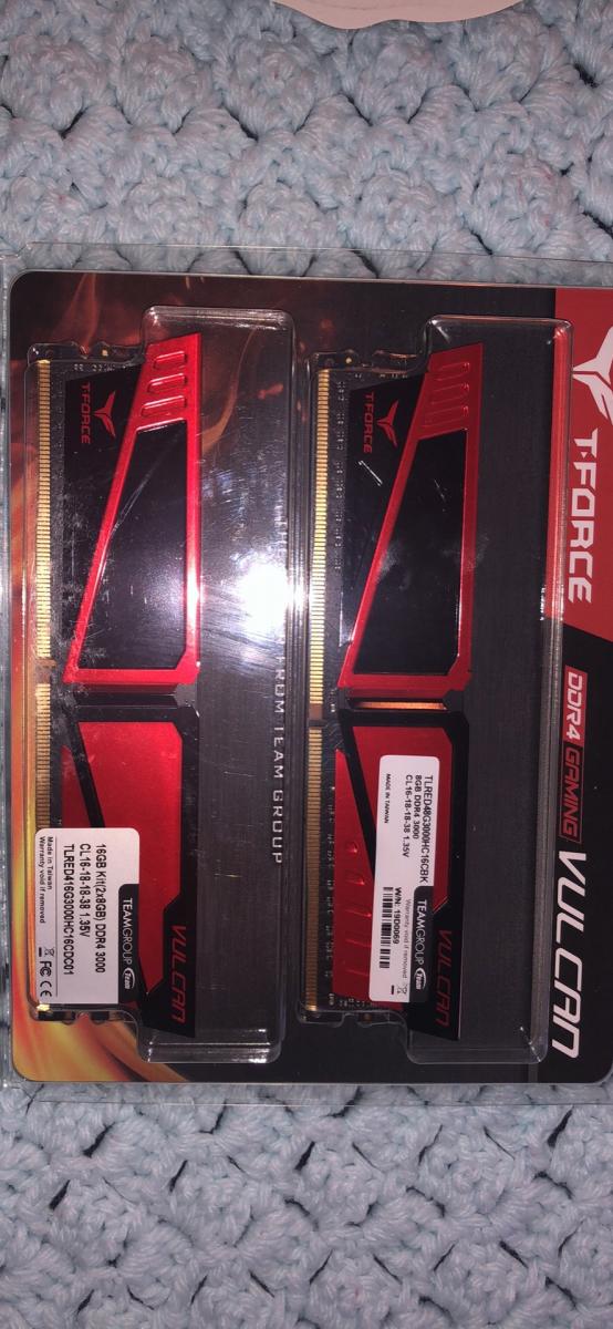 For sale Team group 16gb ddr4 3000 2x8gb