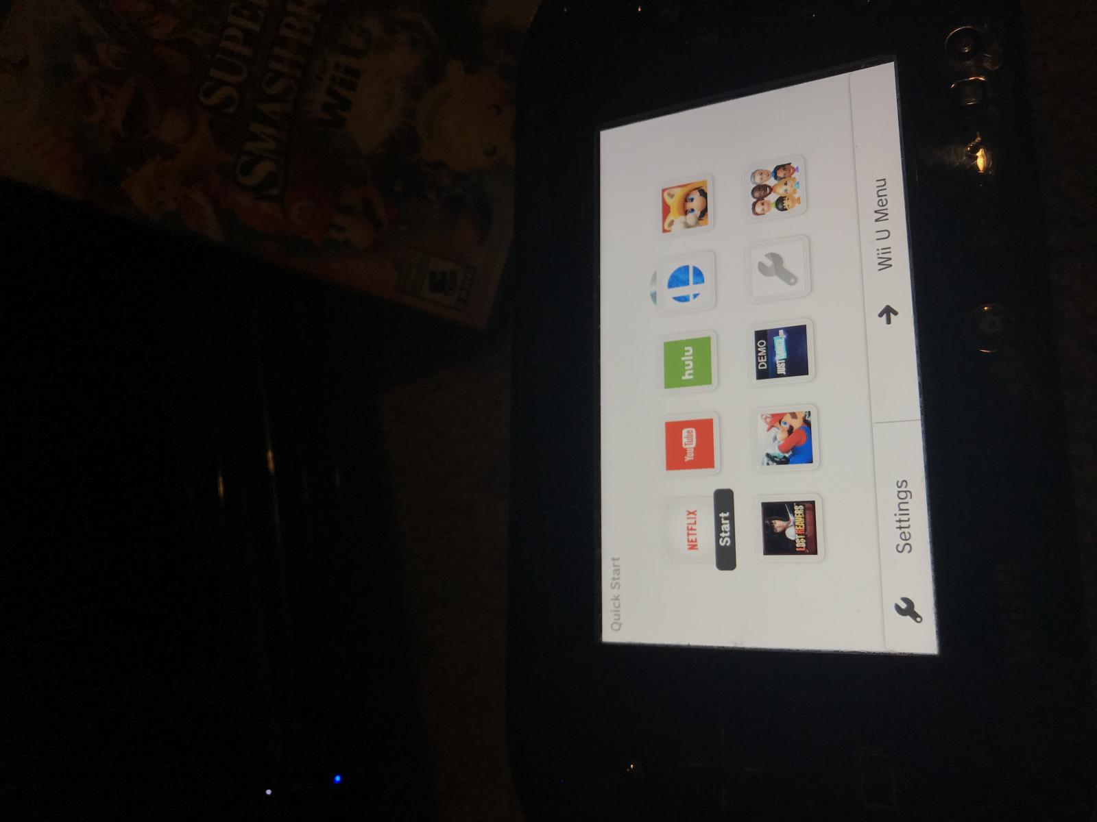 For sale Wii U 32 gb with Super Smash Bros