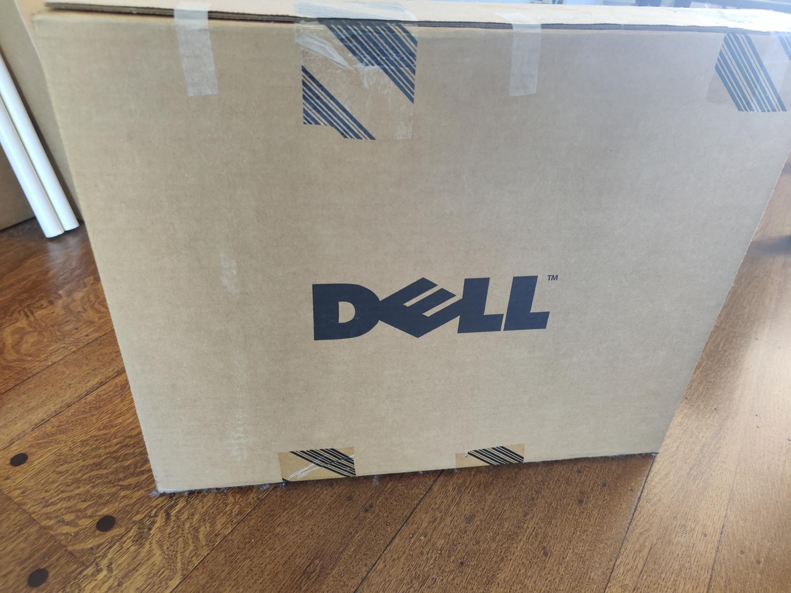 Photo of Dell Latitude 5480 - loaded with i7-7820HQ, 32GB RAM, 500GB SSD, etc.