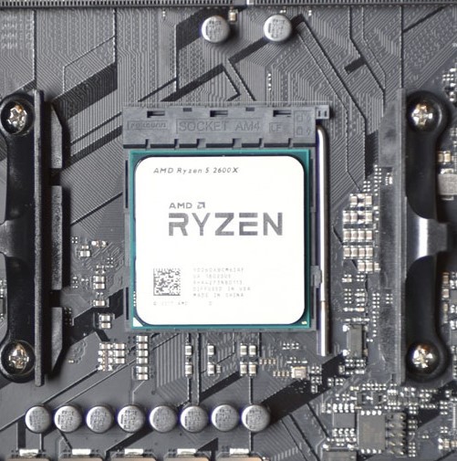 For sale AMD Ryzen 5 2600X