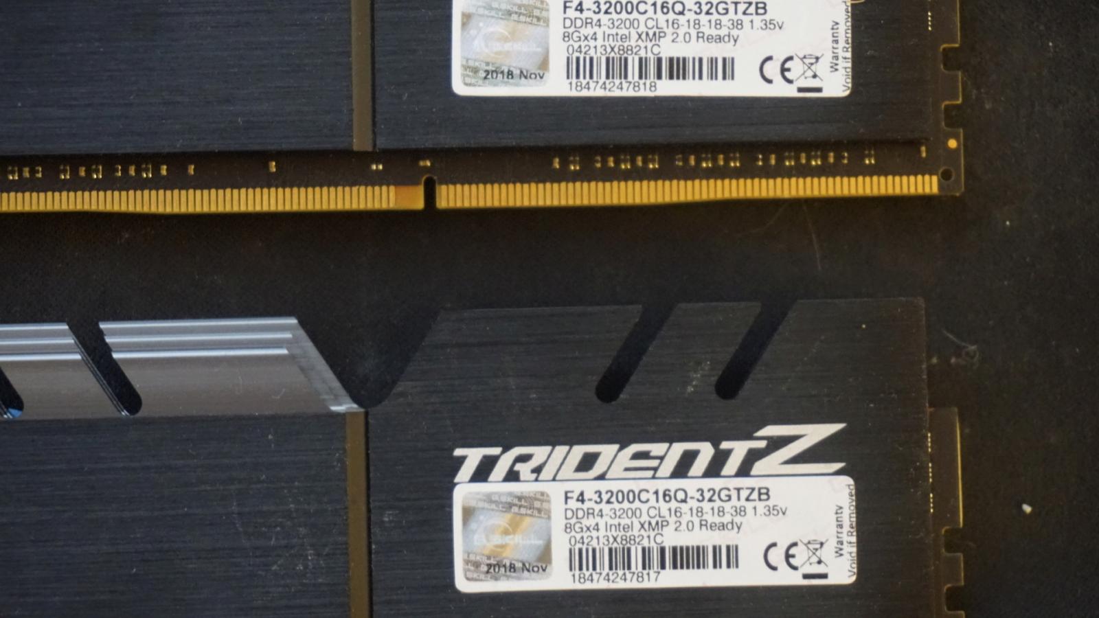 For sale 32GB ( 8 x 4 ) G.Skill Trident Z DDR4 3200