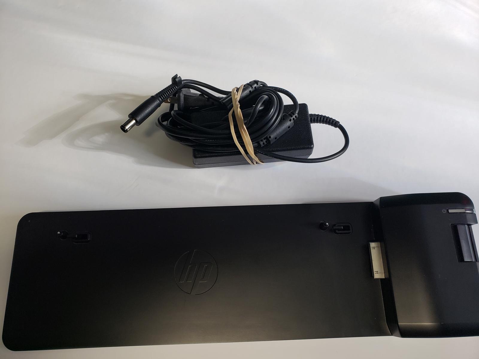 For sale HP Ultraslim Docking station for Elitebook G3/820 Laptop