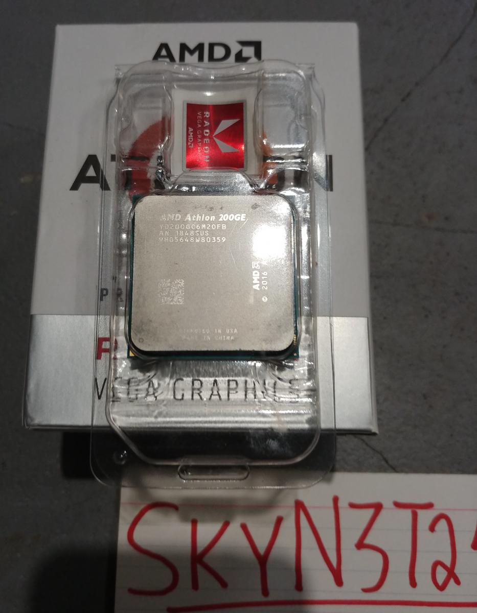 For sale Athlon 200GE 2-Core 4-Thread AM4 Ryzen-Vega APU.In Box, great