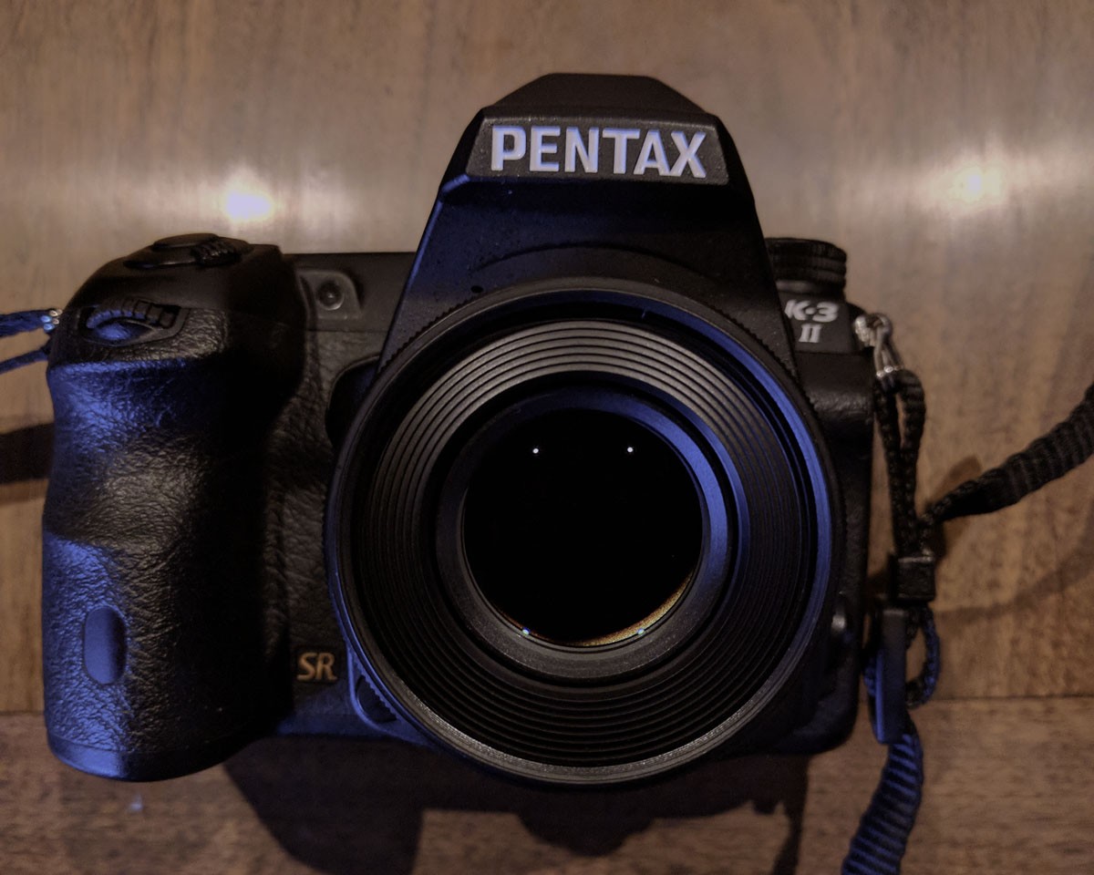 For sale Pentax K3ii w/ 50mm 1.8 lens, SD Cards, Portable Studio, And Reflector Set